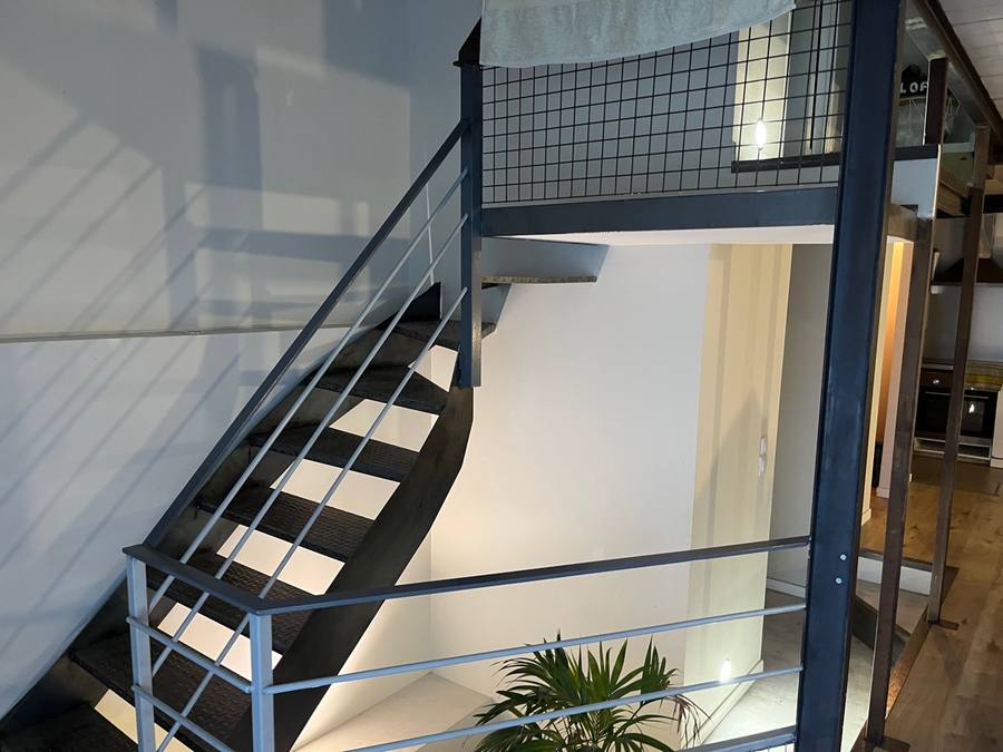 Escalier métal atelier loft