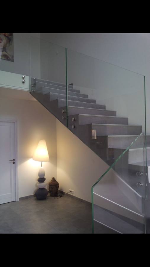 Escalier verre design moderne